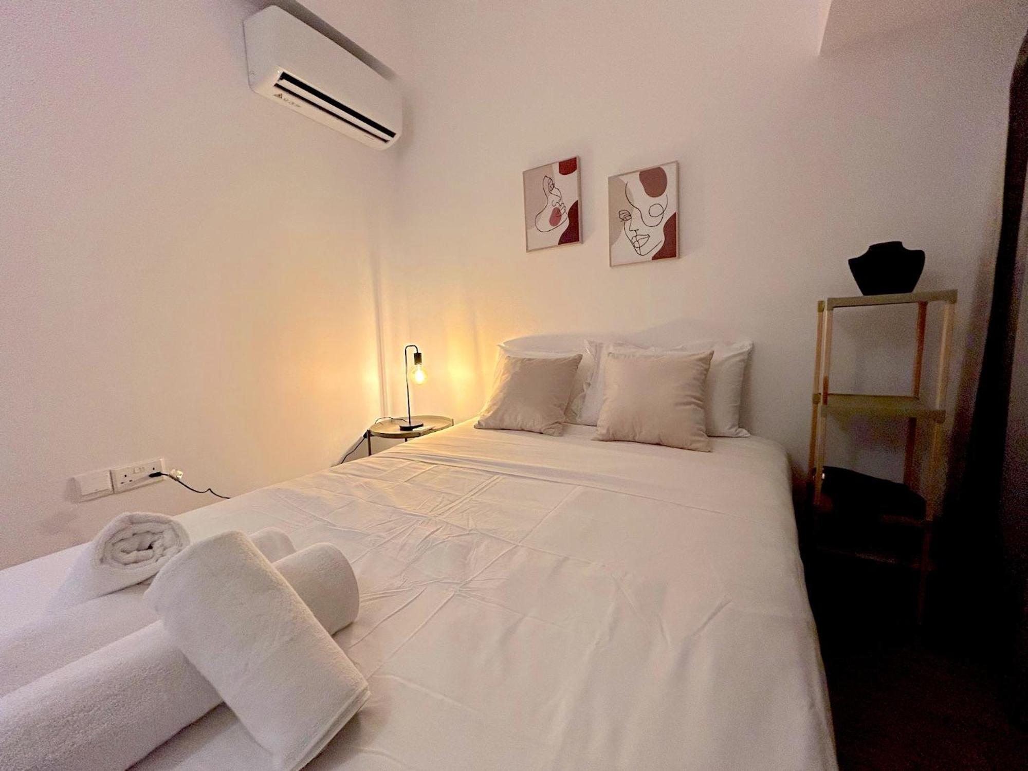 Queen Regina Suites By Platform 357 Nicosia Exterior photo