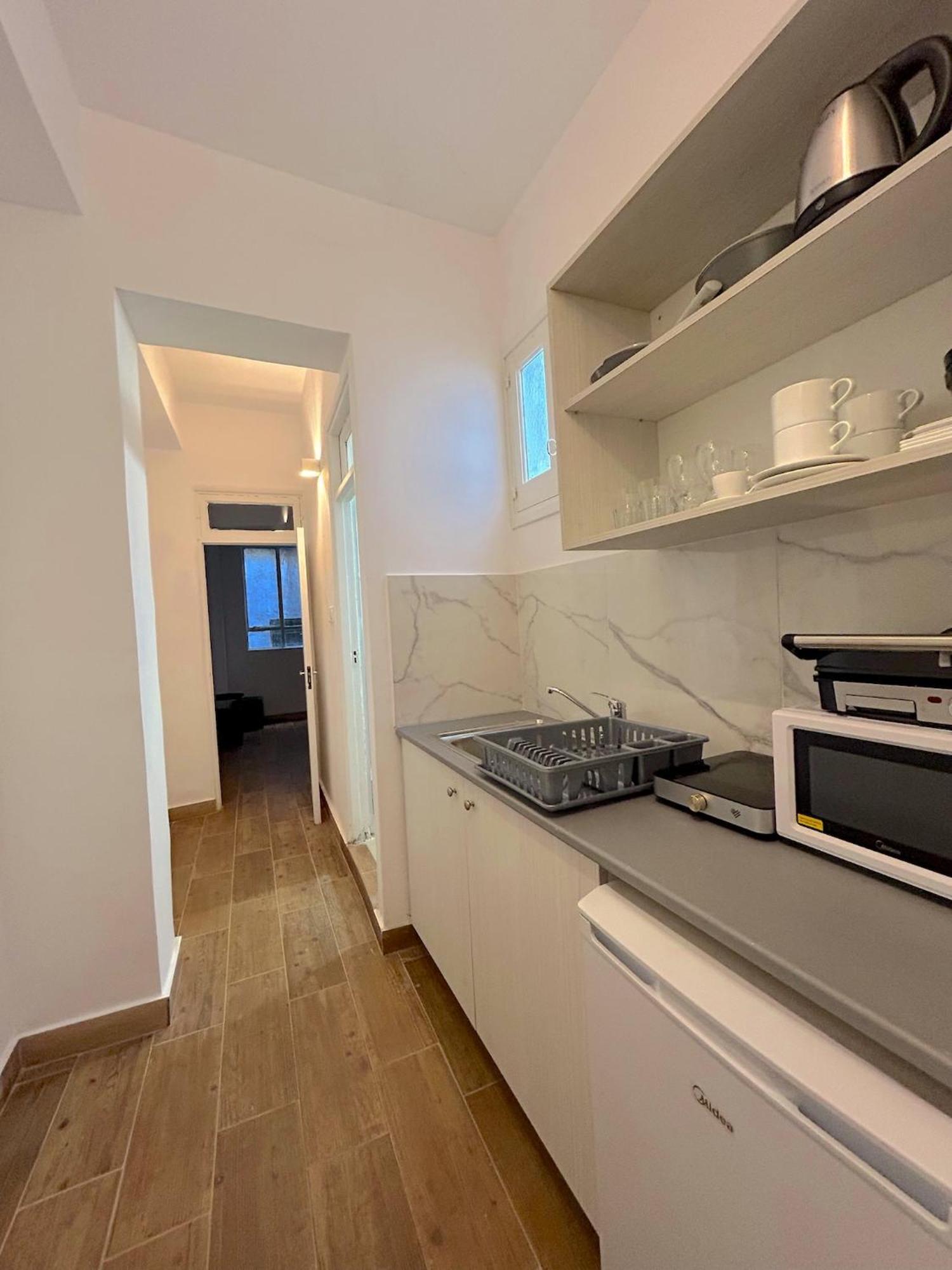 Queen Regina Suites By Platform 357 Nicosia Exterior photo